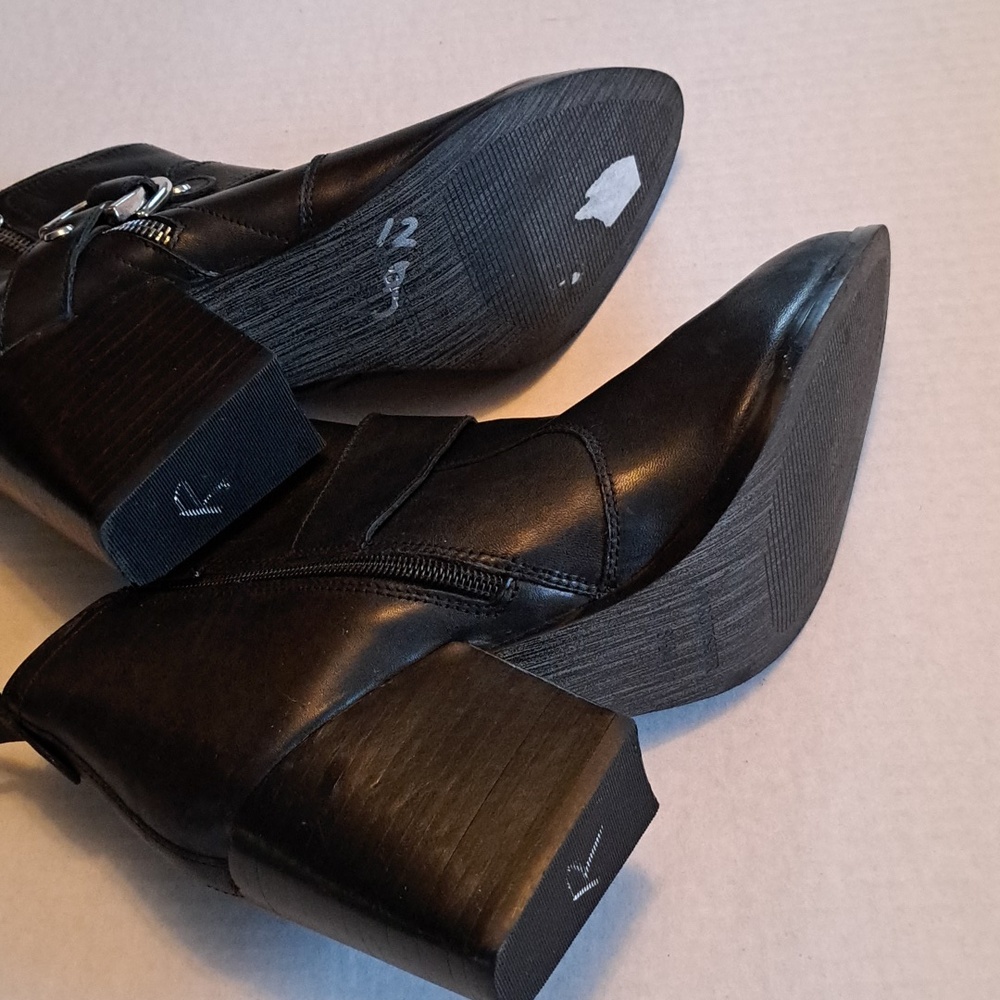 MARC FISHER Leather Chunky Heel Size 8.5 Booties - Picture 7 of 8